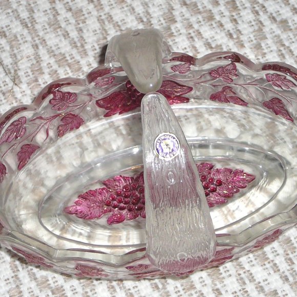 Vintage Westmoreland Grapevine Ruby Red Glass Candy Dish Handled Bowl Unused - Picture 5 of 9